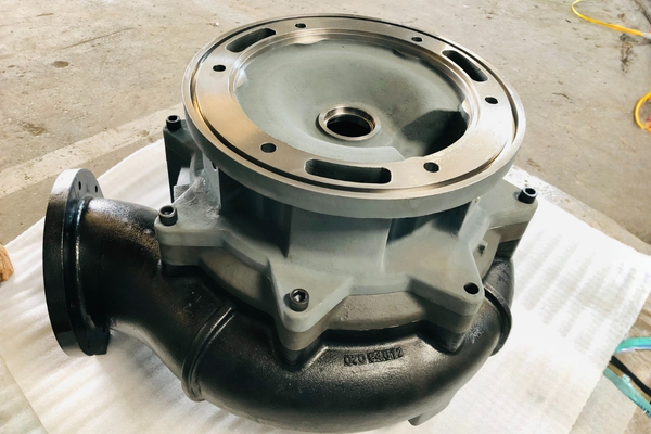 Vỏ của bơm ly tâm có hình xoắn ốc