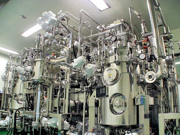 Hệ thống lên men chìm vi sinh vật trong quy trình sản xuất quy mô lớn