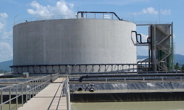 Bể UASB xử lý nước thải hữu cơ nồng độ cao bằng công nghệ kỵ khí